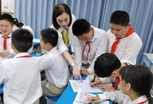 課后延時服務(wù)調(diào)整引發(fā)熱議 服務(wù)款將退還，家長反應(yīng)不一