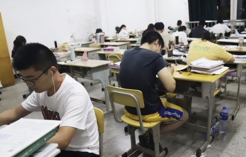 研究生到底多燒錢？普通家庭的學(xué)生看完花銷后，多半想放棄了